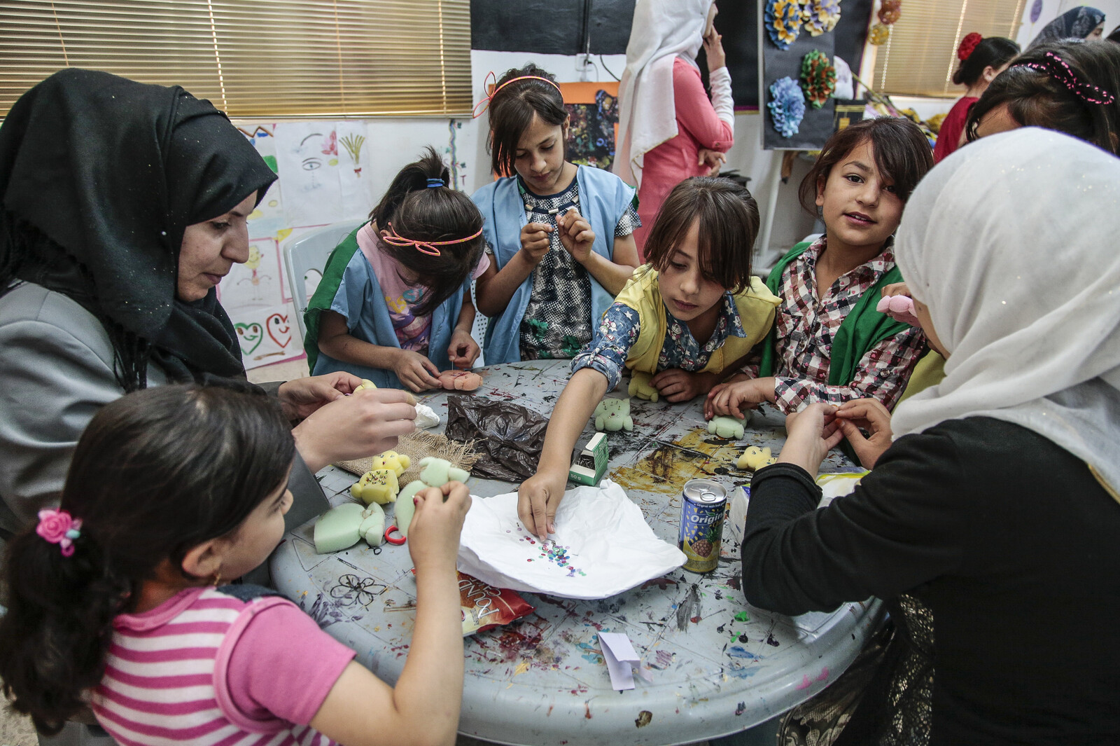 Im Kinderzentrum des Flüchtlingscamps werden Mädchen und Jungen betreut.