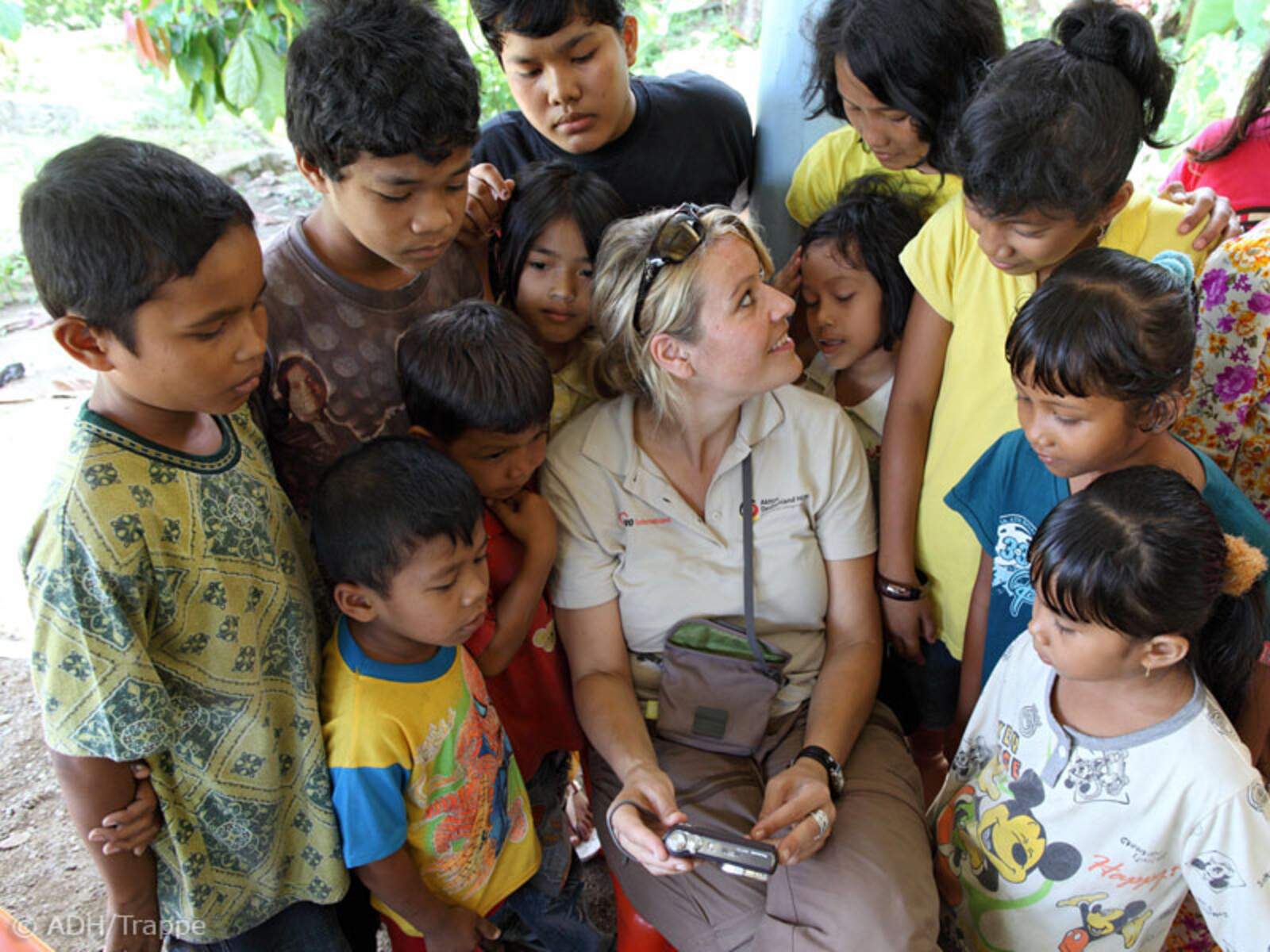 002-800-who-we-are-2 Aktion Deutschland Hilft was founded in 2001 by ten renowned relief aid organisations.