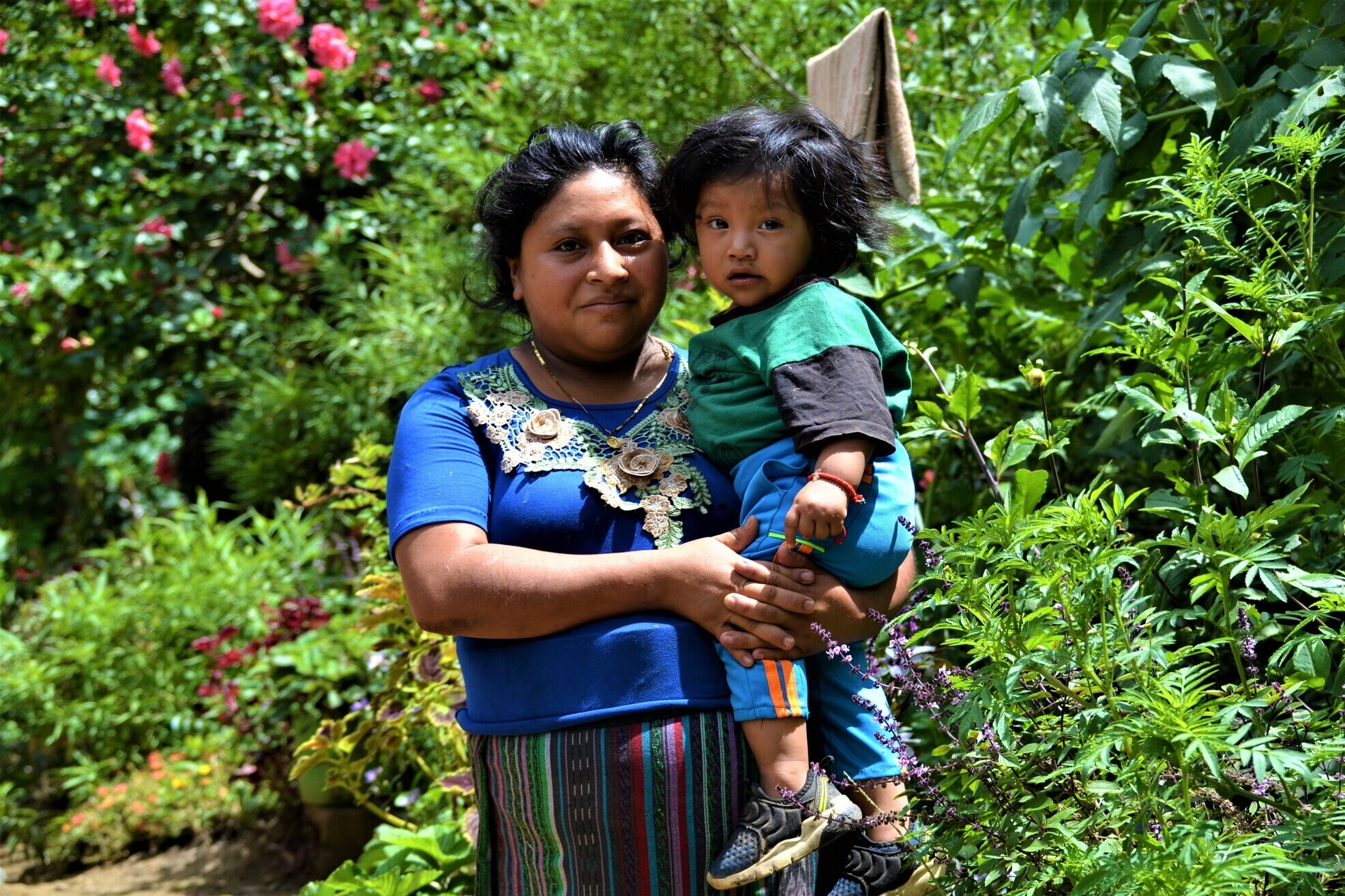 Frau mit Kind in Guatemala