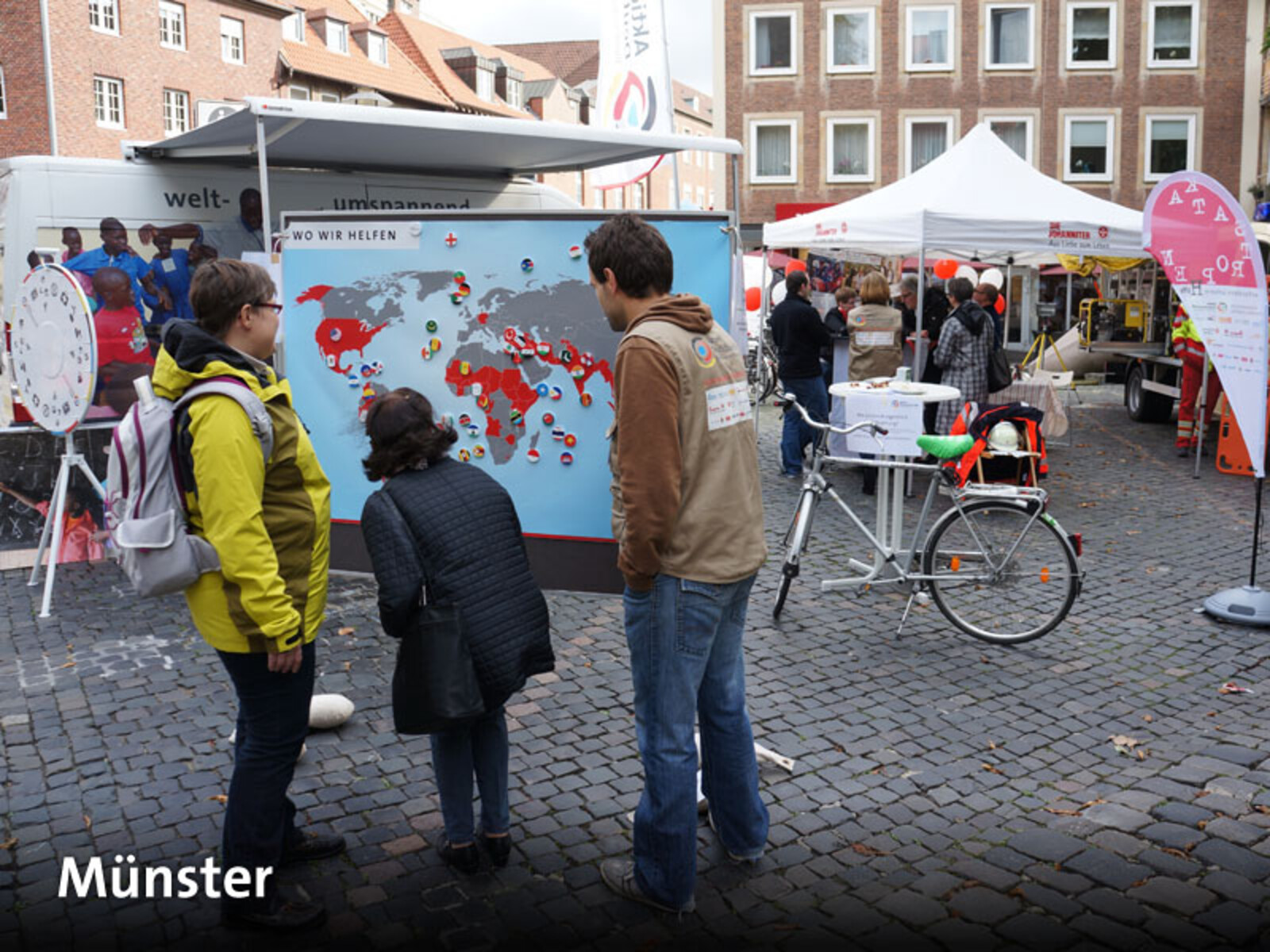 022-800-bs-tour-22Muenster Am vierten Tag der Tour stand unser Mobil auf dem Harsewinkelplatz in der Münsteraner Innenstadt