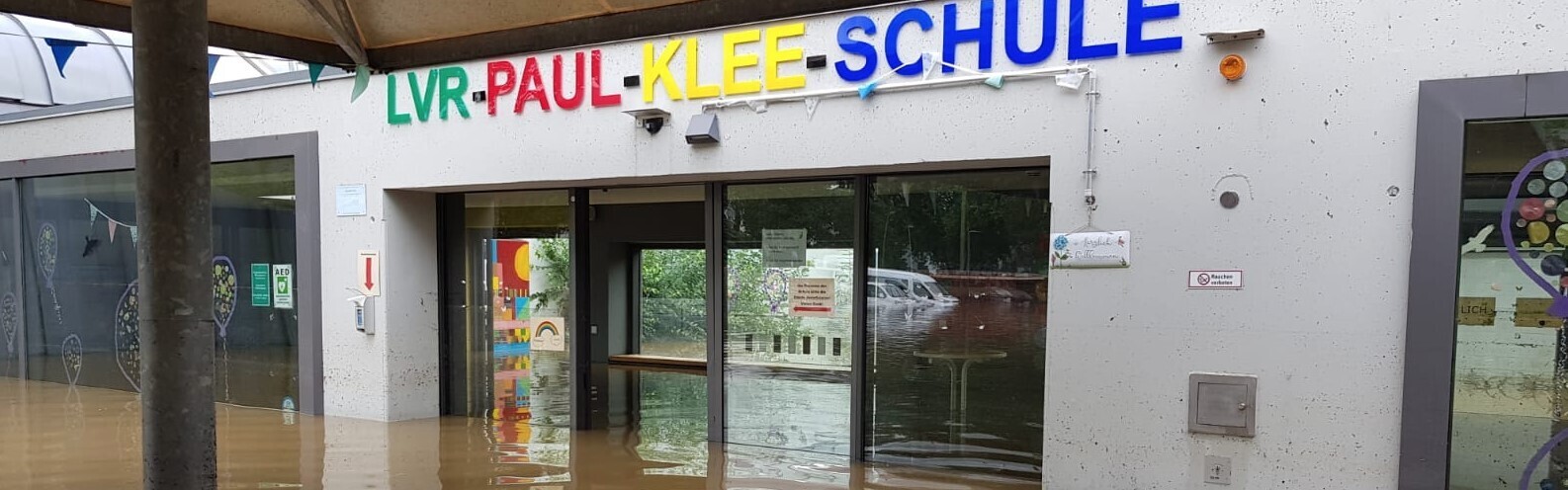 Eindrücke von der zerstörten Schule 