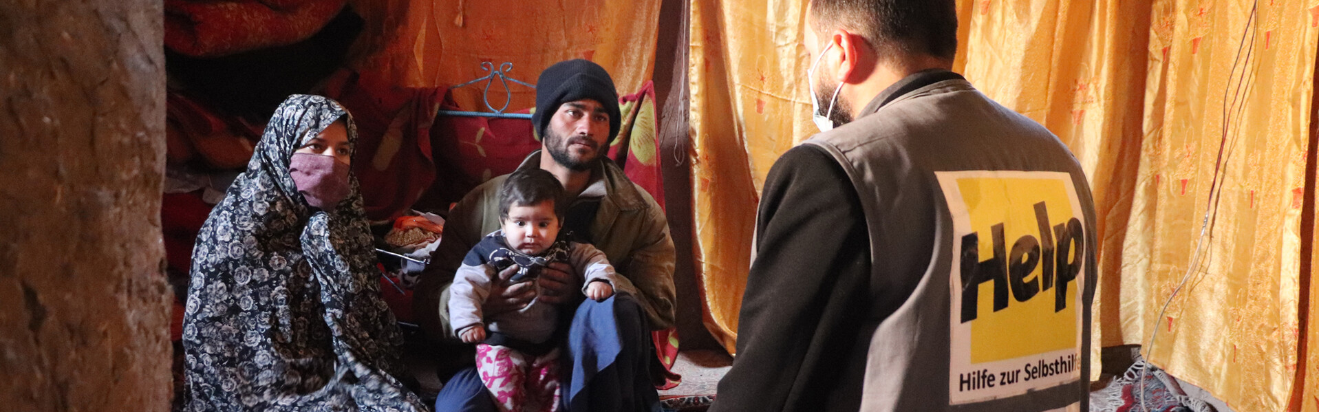 Die Hilfsorganisation Help unterstützt geflüchtete Familien in Afghanistan