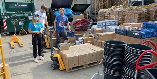 Helfer:innen von Habitat for Humanity beim Hilfseinsatz in Dernau