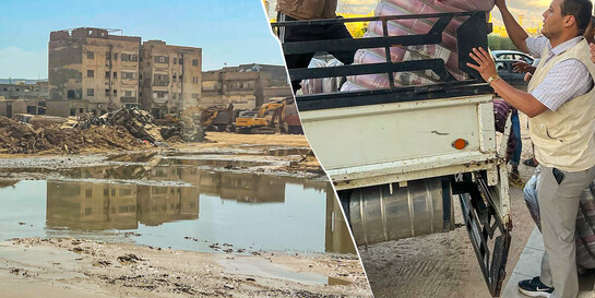 Ein Mann blickt auf den verwüsteten Hafen von Darna in Libyen