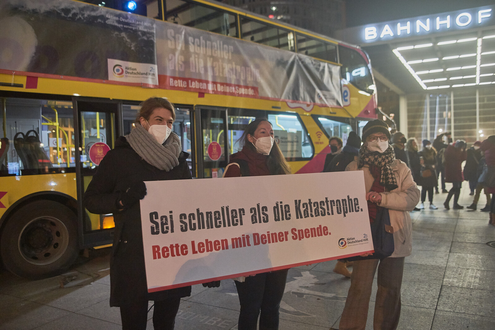 Lichtinstallation zur Katastrophenvorsorge. Start am Potsdamer Platz in Berlin