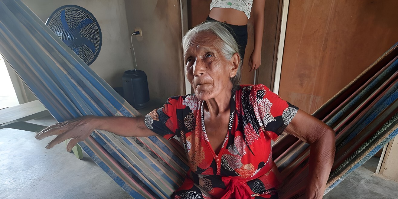 Elida in ihrer Hängematte in Venezuela Elida in ihrer Hängematte in Venezuela