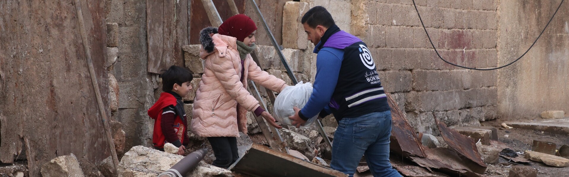 Helfer der Partnerorganisation von arche noVa beim Einsatz in Syrien