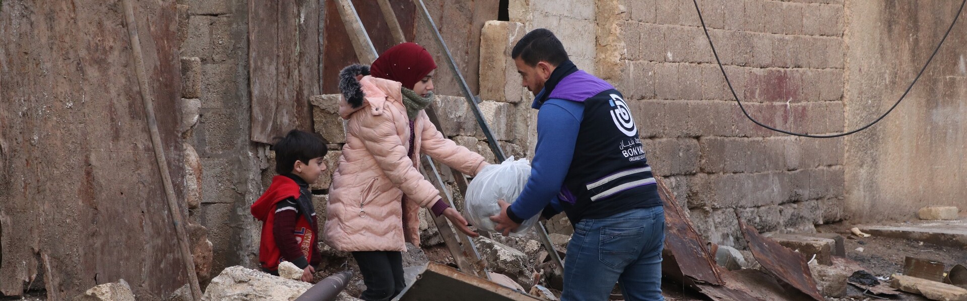 Helfer der Partnerorganisation von arche noVa beim Einsatz in Syrien