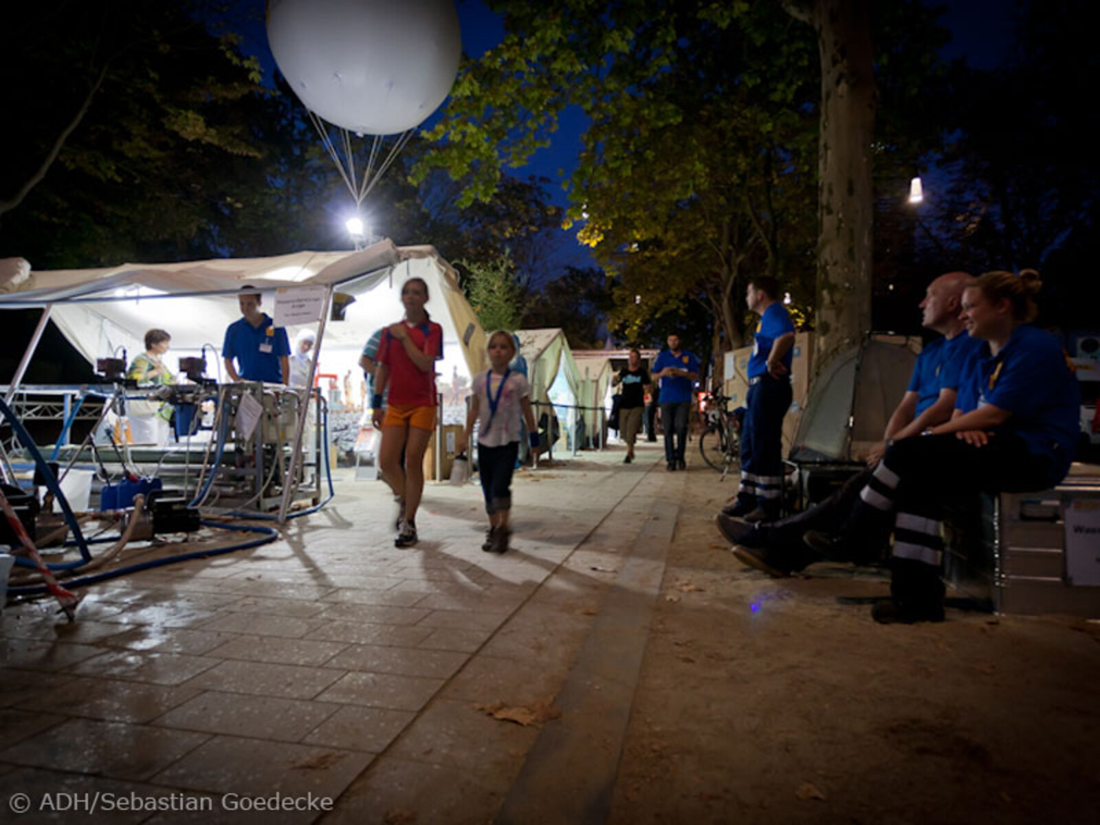 Abendstimmung auf der internationalen Meile