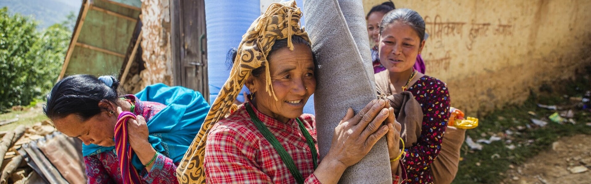 Nepal, sechs Monate nach dem Erdbeben: Wiederaufbau dauert an 
