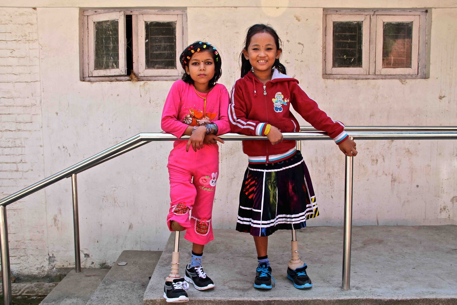 Erdbeben Nepal Kinder Prothesen Verletzung Mädchen