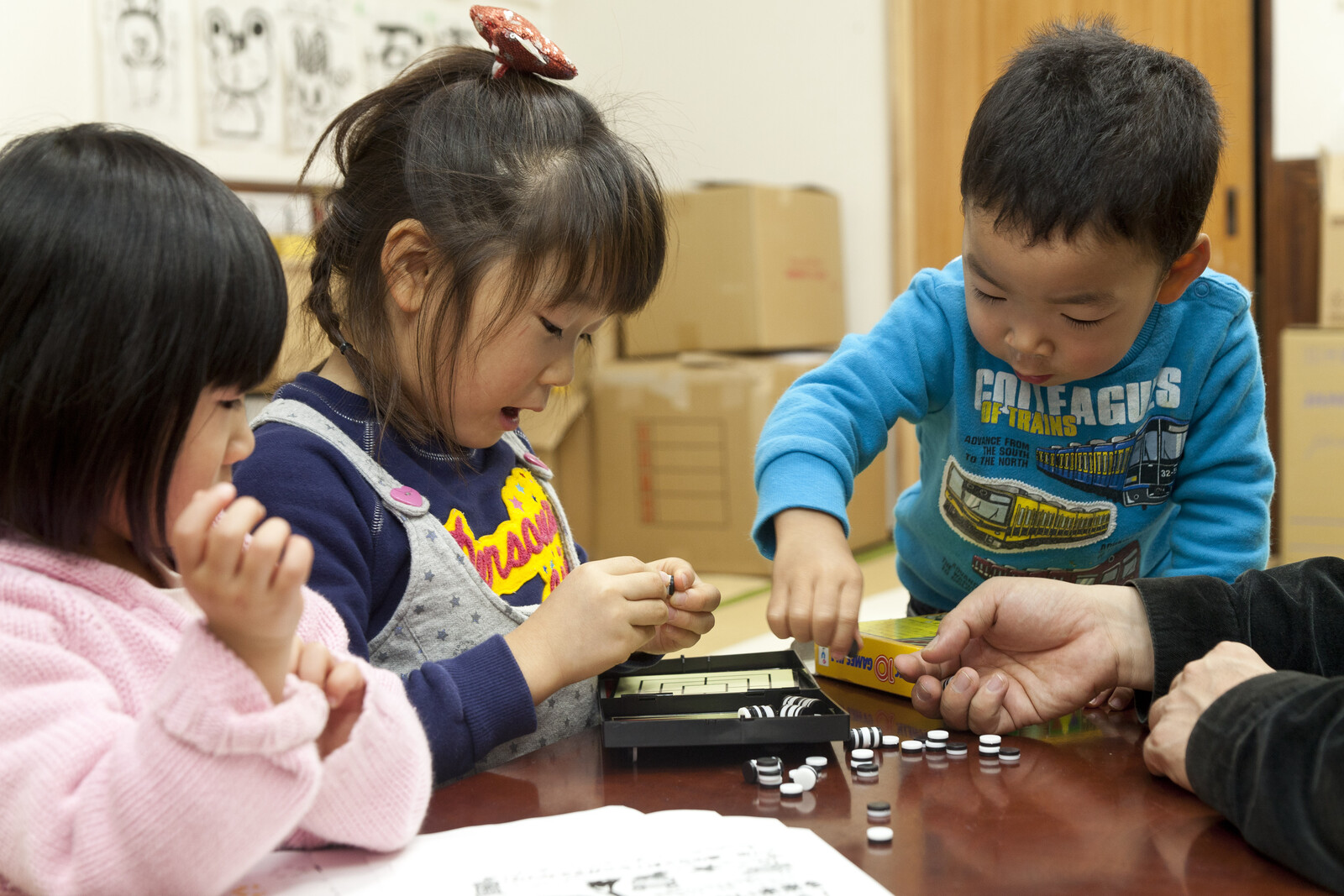 Nach dem Erdbeben und Tsunami in Japan hat die Hilfsorganisation ASB ein Community Café für Kinder in der Stadt Ishinomaki eingerichtet