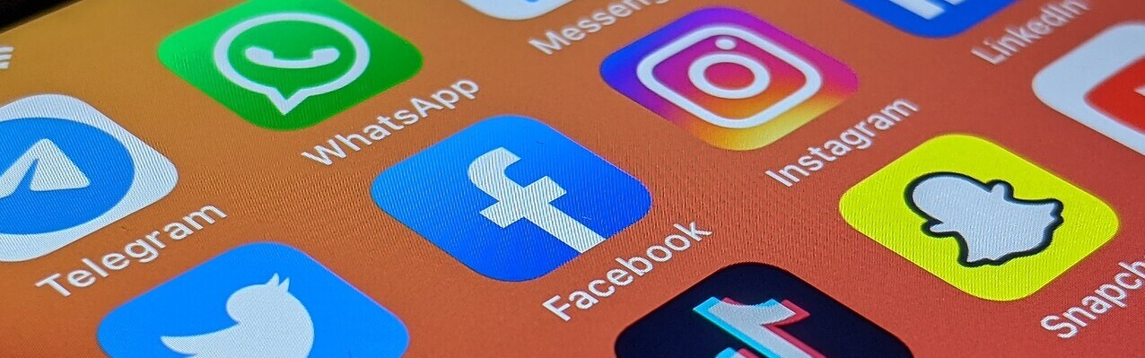 Social Media Netzwerke (Twitter, X, Facebook, Instagram, Linkedin, Tiktok)