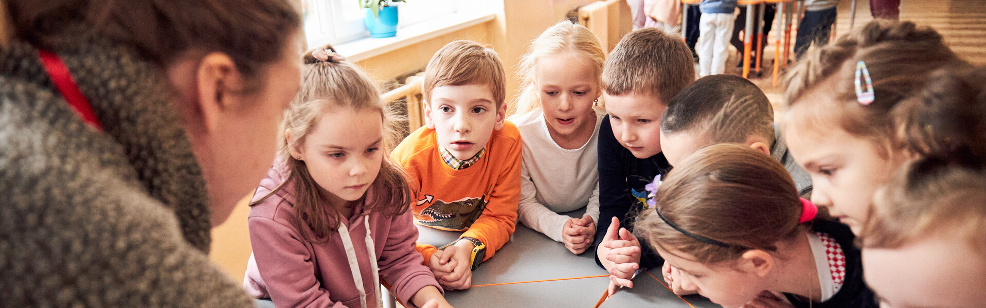 Eine Psychologin von den Maltesern betreut Kinder aus der Westukraine