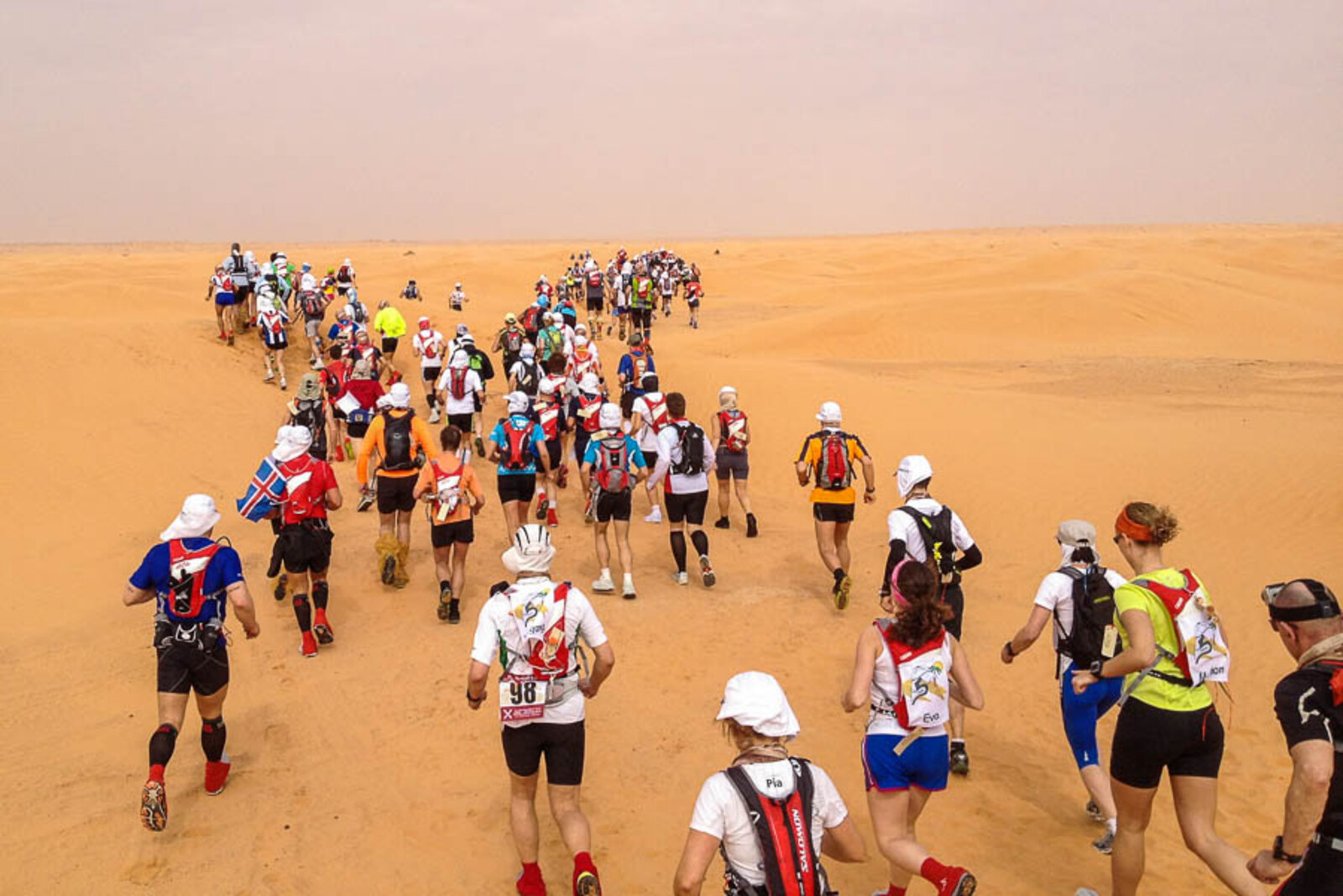 Schweißtreibende Spendenaktion: 111 Kilometer durch die Sahara