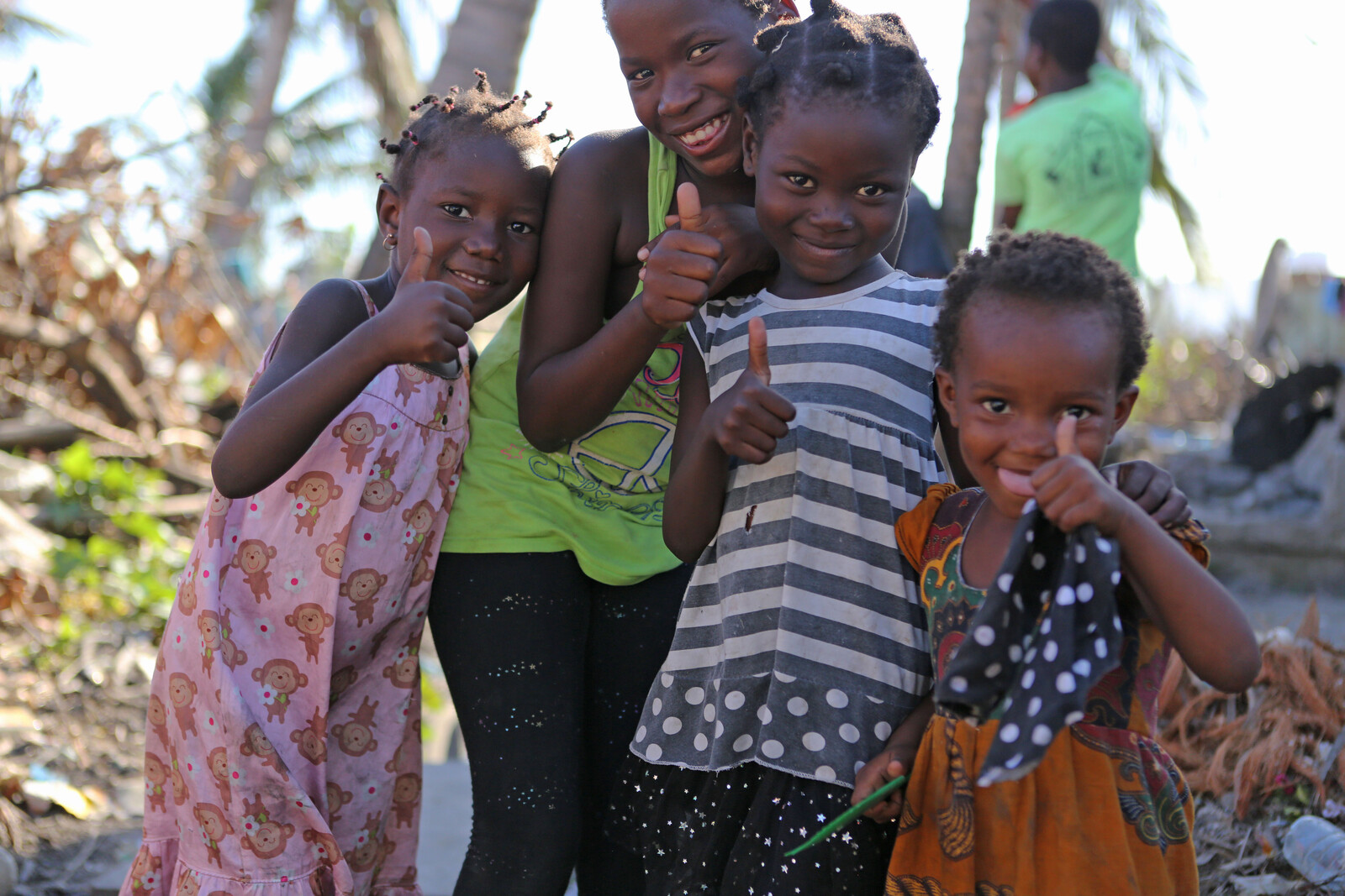 Kinder in den Slums von Goto in Mosambik  