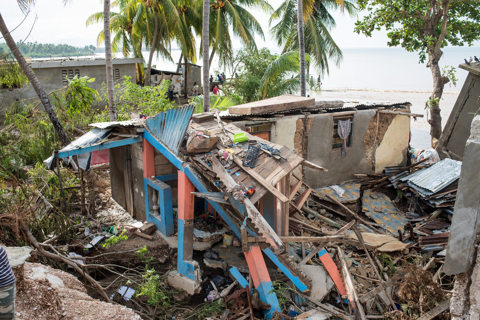 Ein vollkommen zerstörtes Haus steht in der vom Hurrikan schwer getroffenen Region im Westen Haitis. Viele Menschen stehen vor dem Nichts.