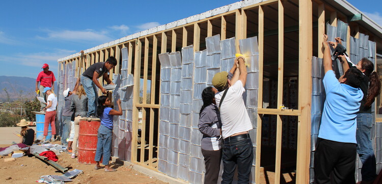 In der mexikanischen Großstadt Oaxaca werden nachhaltige, erdbebensichere Schulkantinen gebaut