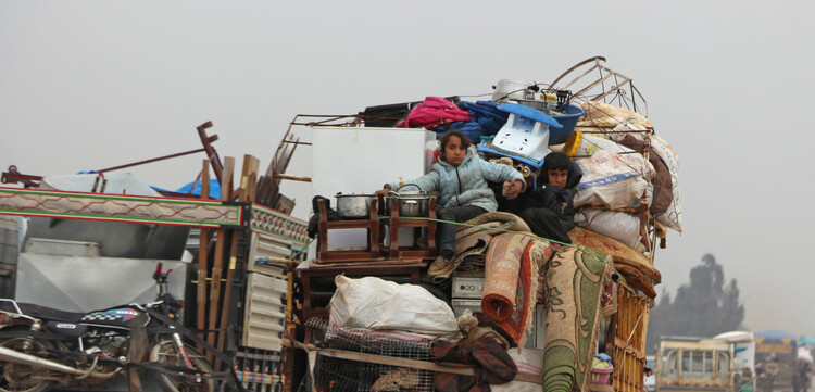 Kinder auf der Flucht in Idlib, Nordsyrien