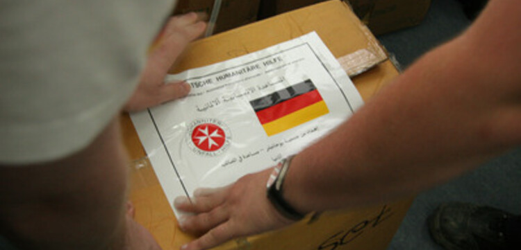 Zyklon in Birma: Aufkleber auf Medikamentenkartons