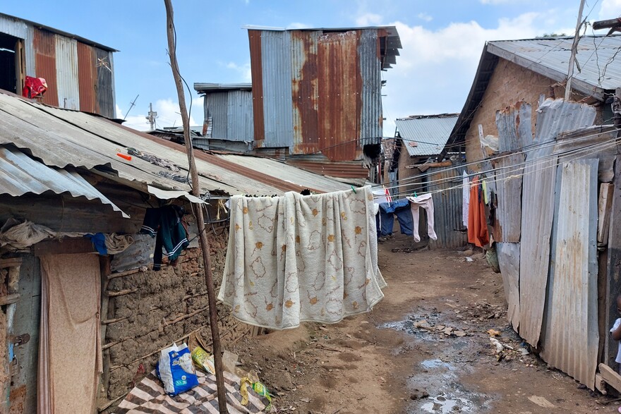 Ein Slum in Nairobi in Kenia Ein Slum in Nairobi in Kenia