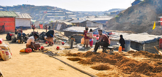 In den riesigen Flüchtlingscamps für Rohingya in Bangladesch könnte ein heftiger Monsun schlimme Folgen haben