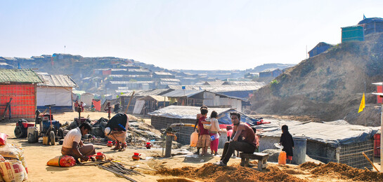 In den riesigen Flüchtlingscamps für Rohingya in Bangladesch könnte ein heftiger Monsun schlimme Folgen haben