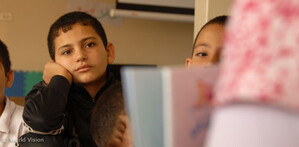 Die Flüchtlingskinder aus Syrien brauchen mehr als Nahrung!