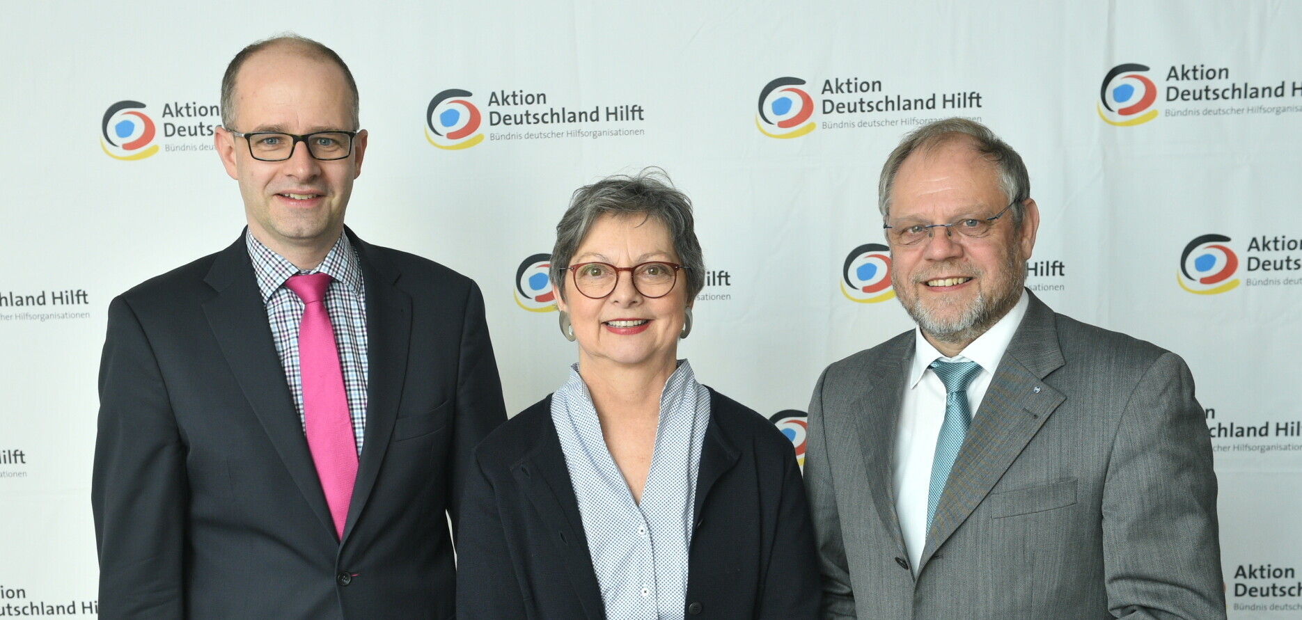 Michael Brand, Manuela Roßbach und Bernd Pastors bei der Kuratoriumssitzung von Aktion Deutschland Hilft Michael Brand, Manuela Roßbach und Bernd Pastors bei der Kuratoriumssitzung von Aktion Deutschland Hilft