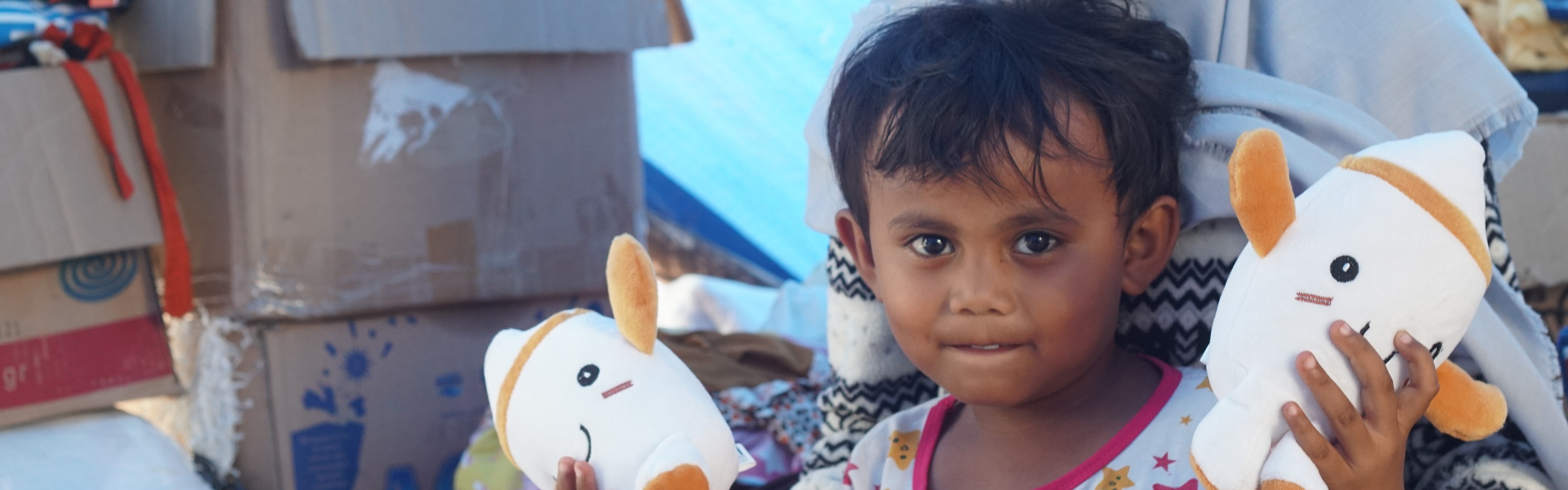 Nach den Naturkatastrophen auf Sulawesi fanden diese Mädchen Zuflucht in einer Notunterkunft