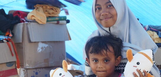 Nach den Naturkatastrophen auf Sulawesi fanden diese Mädchen Zuflucht in einer Notunterkunft