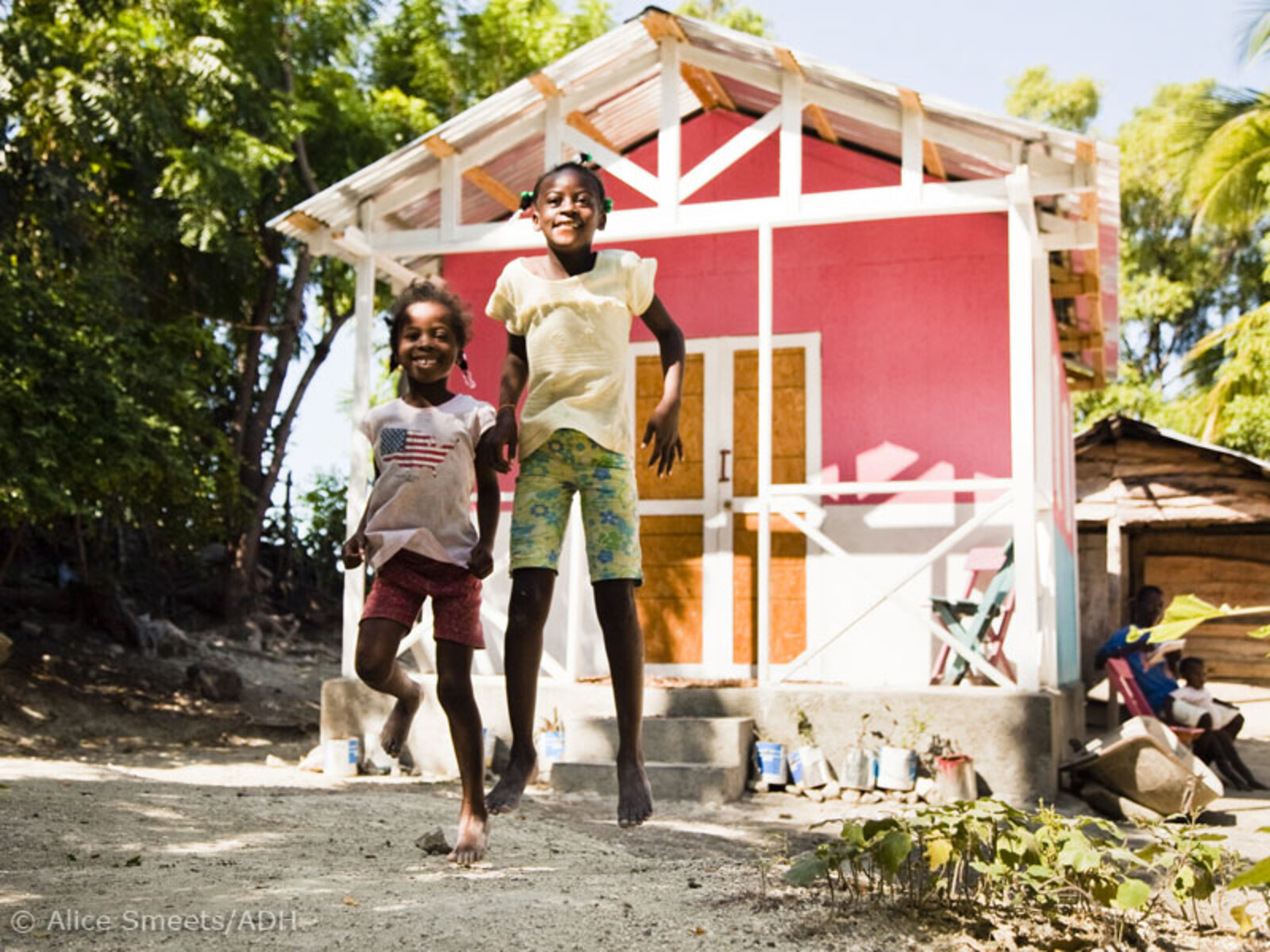 Currently, twenty-one German relief aid organisations are part of the coalition.