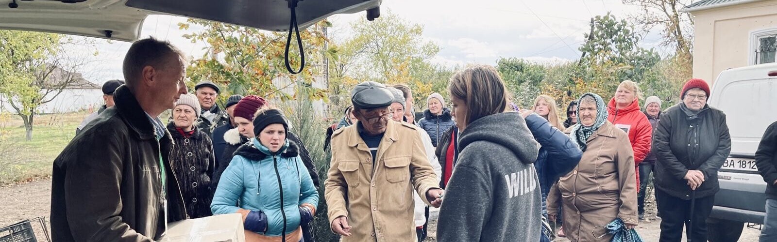 Philipp Francke von New Dawn liefert Hilfspakete an Menschen in der Ukraine