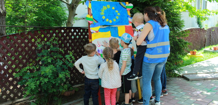 Kindergarten für geflüchtete Kinder aus der Ukraine in Suceava, Rumänien Kindergarten für geflüchtete Kinder aus der Ukraine in Suceava, Rumänien