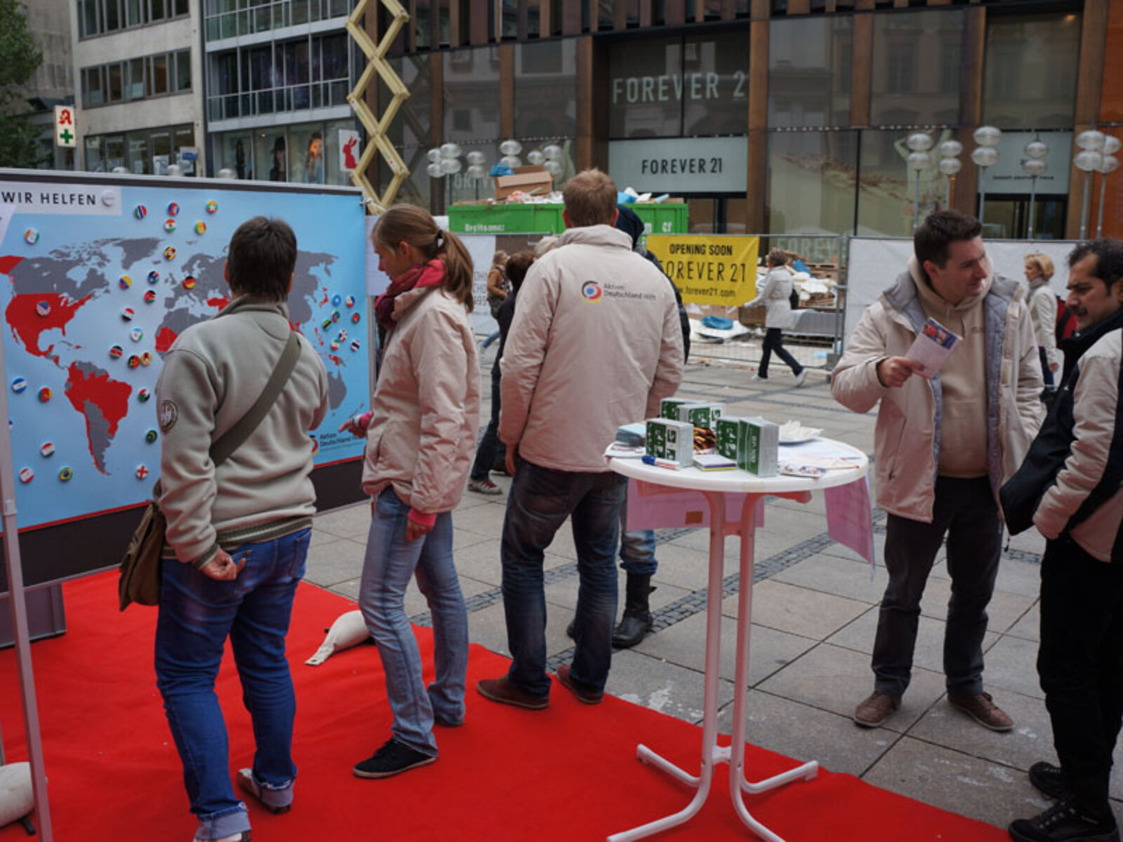 Die Münchener und Münchnerinnen sowie die vielen internationalen Gäste, die für das Oktoberfest angereist waren, gaben ein spannendes, vielfältiges Publikum ab