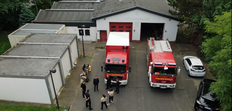 Feuerwehr Heimerzheim, die nach der Flut 2021 von Help - Hilfe zur Selbsthilfe unterstützt wird Feuerwehr Heimerzheim, die nach der Flut 2021 von Help - Hilfe zur Selbsthilfe unterstützt wird