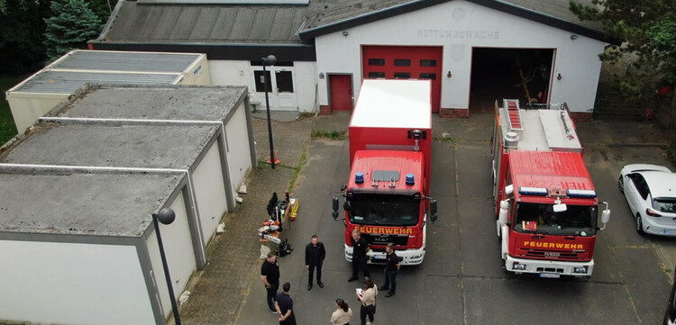 Feuerwehr Heimerzheim, die nach der Flut 2021 von Help - Hilfe zur Selbsthilfe unterstützt wird Feuerwehr Heimerzheim, die nach der Flut 2021 von Help - Hilfe zur Selbsthilfe unterstützt wird