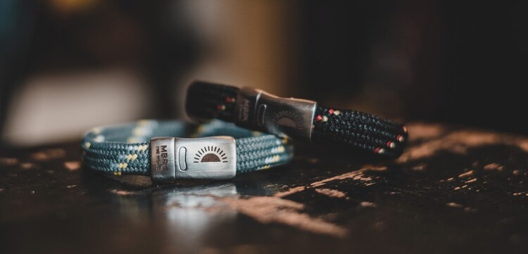 Armbänder von MBRC the World Armbänder von MBRC the World