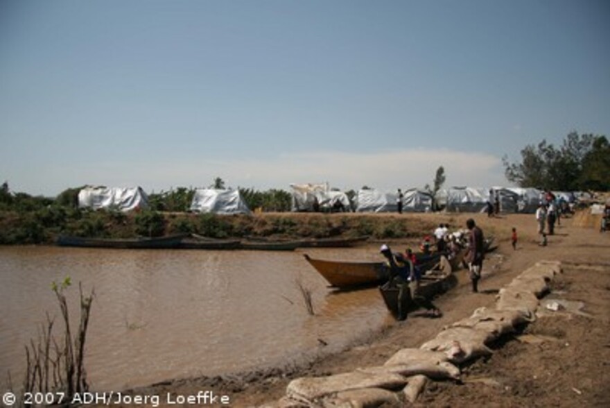 Flut Afrika: Boote