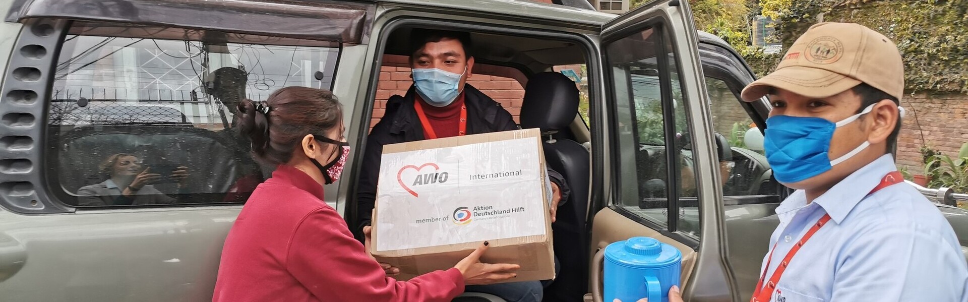 Helfer von AWO International leisten in Nepal Corona-Nothilfe