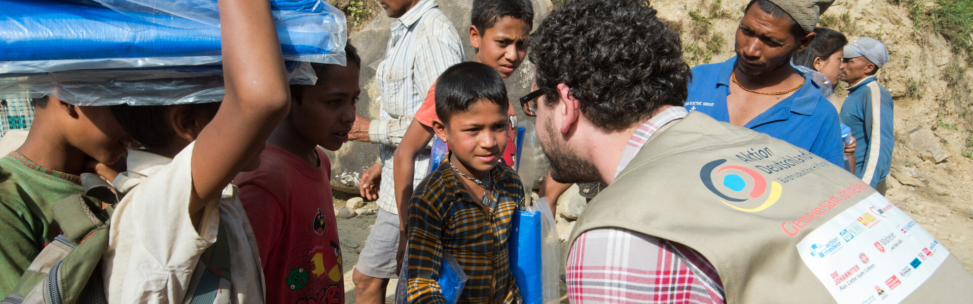 Weltweit sind humanitäre Helfer unseres Bündnisses im Einsatz - hier in Nepal