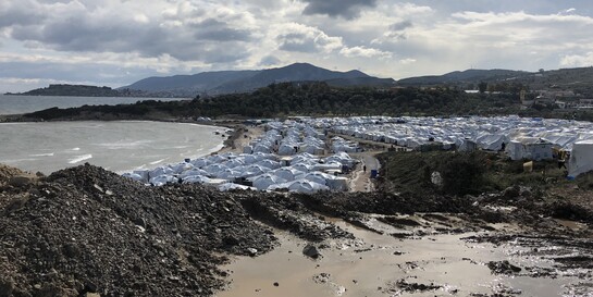 Das Flüchtlingscamp Kara Tepe auf der griechischen Insel Lesbos