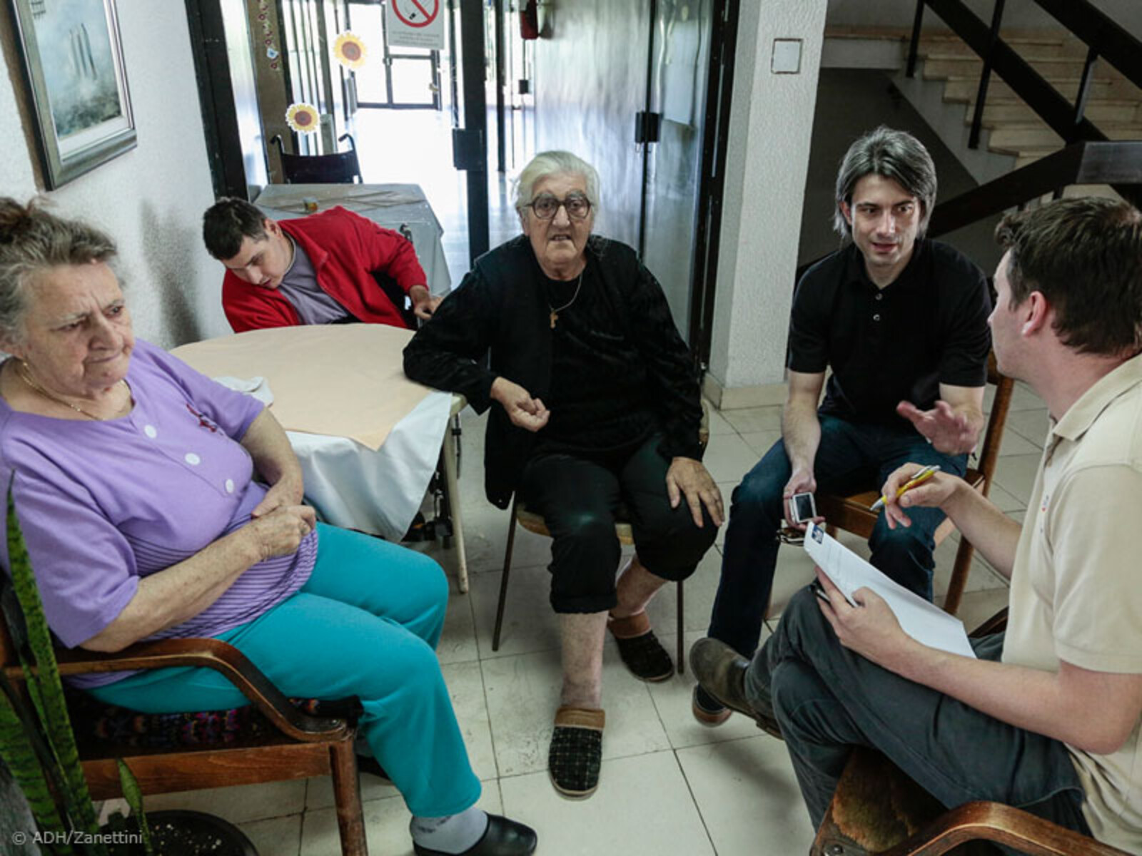 Dank der Unterstützung von HelpAge konnten Danica Ivanisevic und Aleksandra Desandic in einem Altenheim in Belgrad unterkommen.