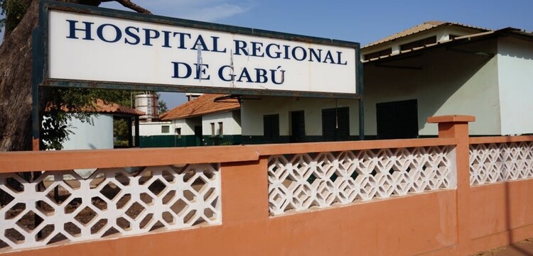 Frontansicht Kinderkrankenhaus Guinea-Bissau