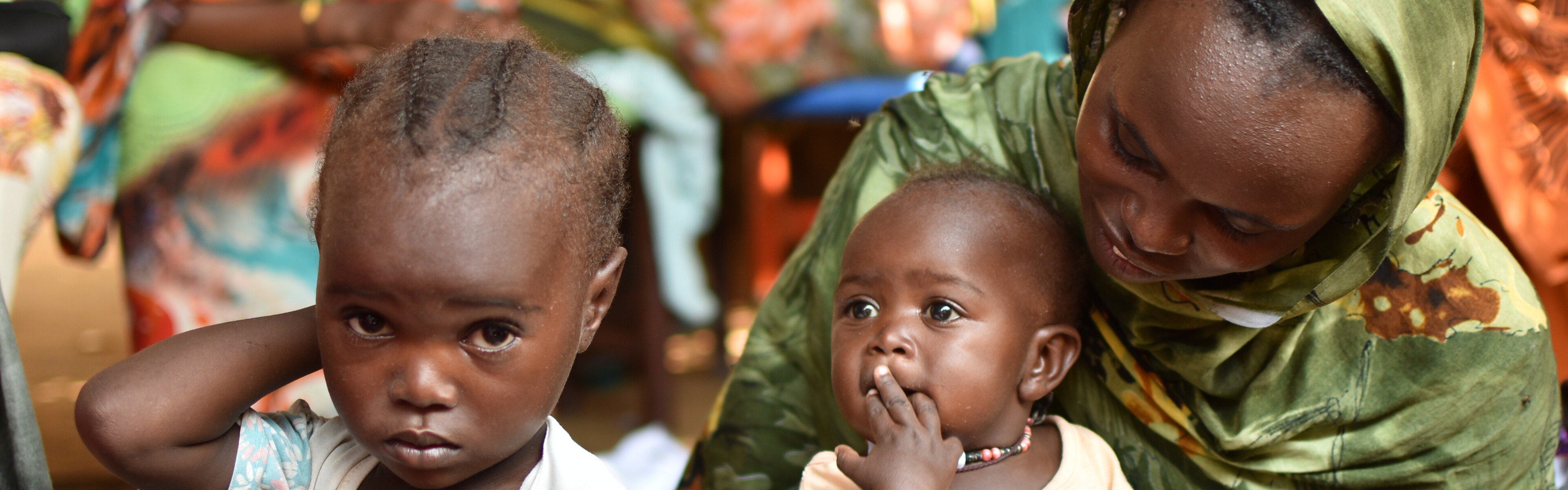 Eine Familie aus dem Sudan (Symbolbild)