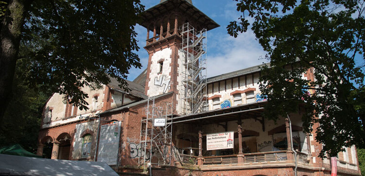 001-bs-hochwasser-okt-1 Auf der Peißnitzinsel in Halle an der Saale haben das Begegnungszentrum und der Gastronomiebetrieb stark unter dem Hochwasser gelitten