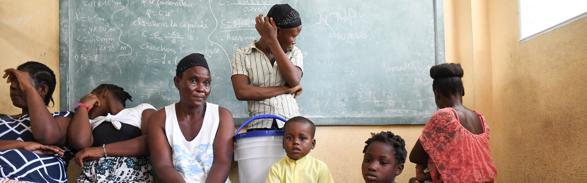 Auf Haiti erhalten Betroffene Hilfsgüter.