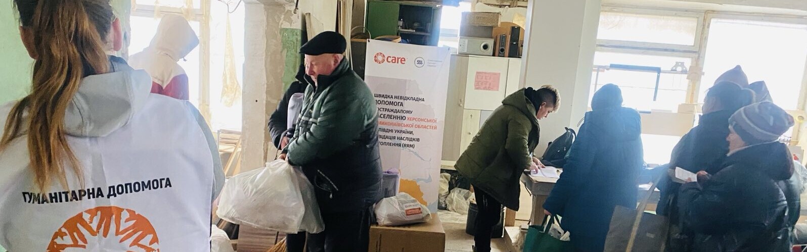 Mitarbeiterin von CARE bei Hilfsprojekt in der Ukraine
