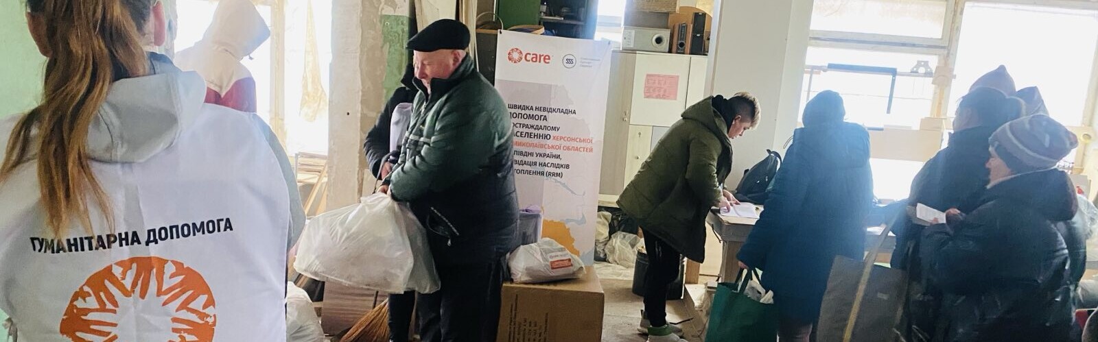 CARE verteilt Hilfsgüter an Menschen in der Ukraine