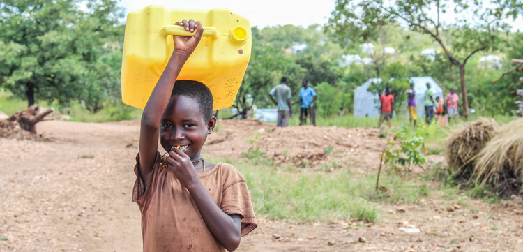 Ein aus dem Südsudan geflüchtetes Mädchen in Uganda Ein aus dem Südsudan geflüchtetes Mädchen in Uganda